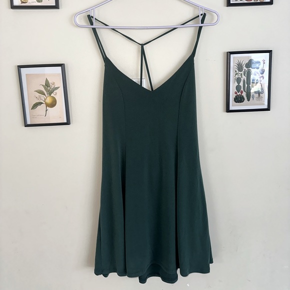 🧚♂️3/25🧚♂️ ARITZIA DRESS OPEN BACK - Picture 1 of 3